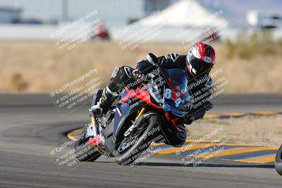 media/Dec-18-2022-SoCal Trackdays (Sun) [[8099a50955]]/Turn 4 (1pm)/